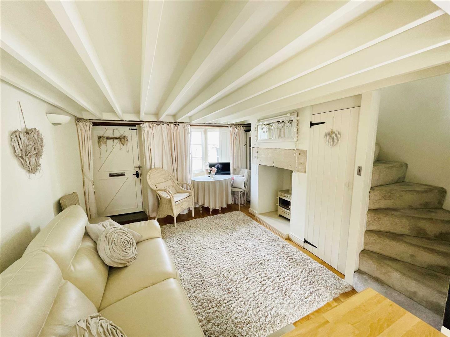 Church Walk, Melksham Lock and Key